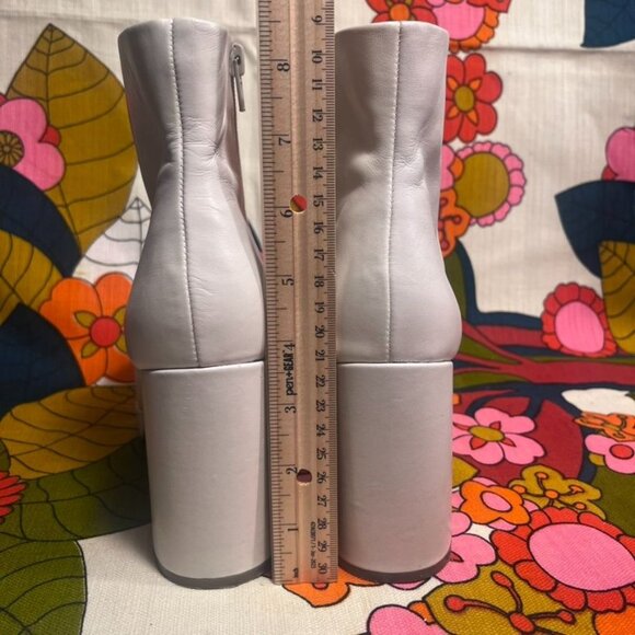 Steve Madden Elie Block Heel Bootie Womens 8M White Leather - Picture 5 of 7